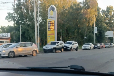 Телеведущая Тутта Ларсен рассказала о проблемах с бензином на М-4