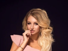 Марго Овсянникова обвинила московского стилиста в домогательствах