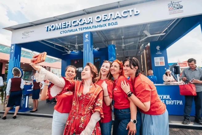 Более 11 тысяч человек прониклись атмосферой региона, кто-то запланировал поездку, не отходя от стенда | Источник: пресс-служба правительства Тюменской области