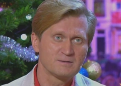 Звезда «Уральских пельменей» Андрей Рожков отдает всю зарплату жене