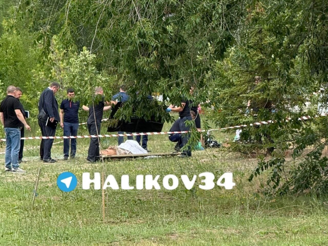 Под Волгоградом у памятника жертвам политических репрессий нашли труп жестоко избитого мужчины с ветеранским жетоном