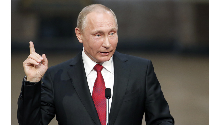 Путин подписал закон, по которому любой гражданин может быть признан иностранным агентом. Что это значит?