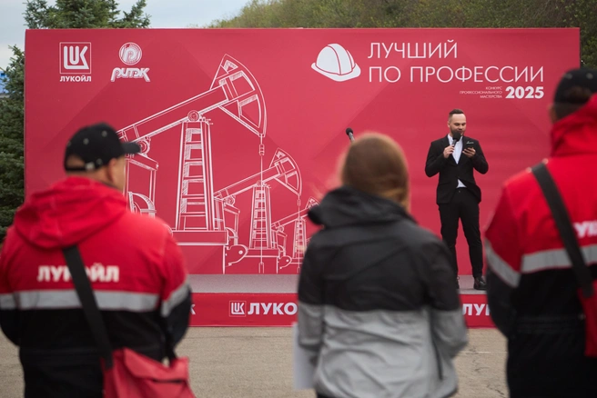 В каждой из трех номинаций был выбран один победитель | Источник: Роман Данилкин