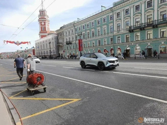 Невский проспект освобождается от ограничений. Пока что | Источник: Анна Мотовилова / FONTANKA.RU