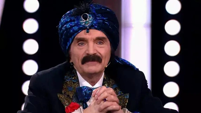 В 2023 году Акопян появлялся на шоу Андрея Малахова | Источник: кадр из телепередачи «МАЛАХОВ», телеканал «Россия 1»