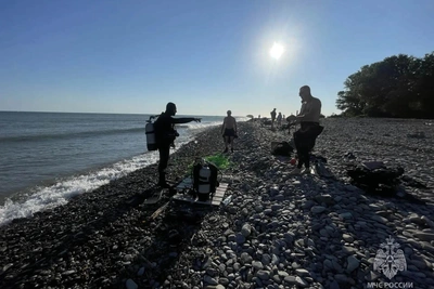 Тело туриста ищут в море после смыва рекой Псезуапсе