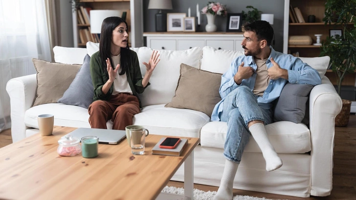 У вас раздельный бюджет? Это путь к разводу — и вот почему | Источник: Srdjan Randjelovic/Shutterstock/Fotodom.ru