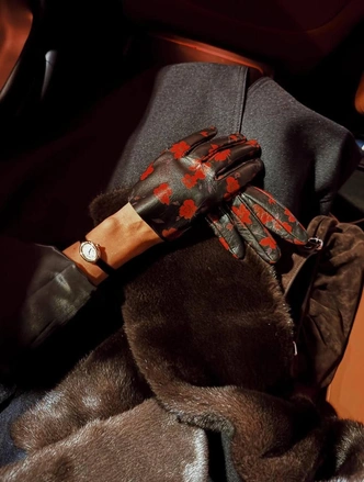 Все сходят с ума от укороченных перчаток: как и с чем их правильно носить