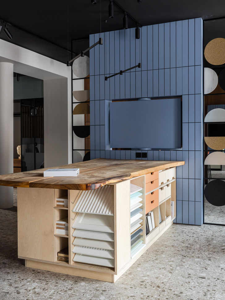 Мебельный магазин в Уфе с дизайнерским интерьером