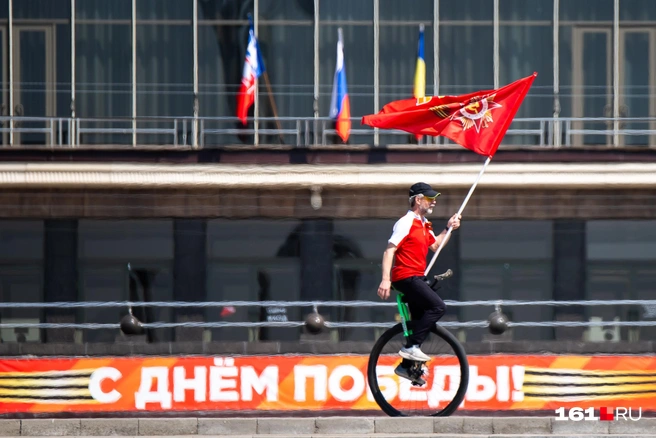 Мы вели подробный репортаж с ростовских улиц на День Победы | Источник: Евгений Вдовин / 161.RU