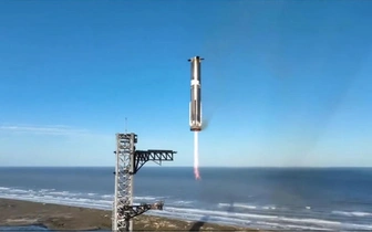 Подсластили пилюлю: седьмое испытание Starship закончилось неудачей, но «Мехазилла» красиво поймала первую ступень