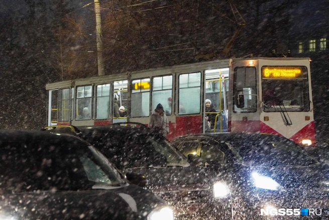 Последний рабочий день принесет омичам сюрпризы | Источник: Евгений Софийчук / NGS55.RU