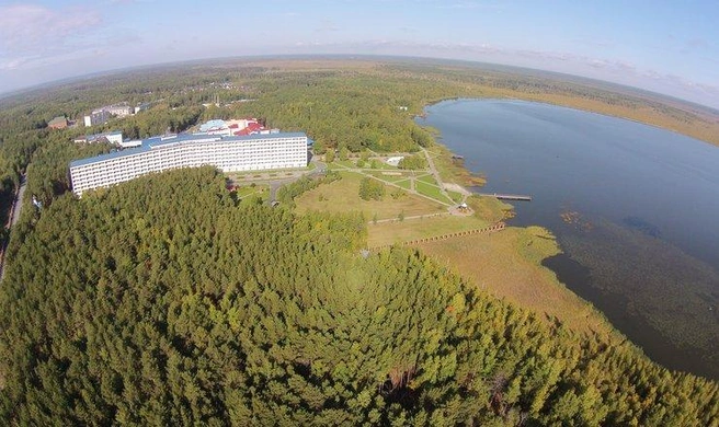 Ближайший к нам центр для реабилитации — санаторий «Тараскуль» в 23 км от Тюмени | Источник: sanatorii-taraskul.ru