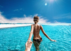 Мурад и Наталья Османн выпустили книгу «#FOLLOWMETO!»