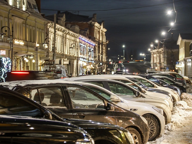 Заявление мэра Юрия Шалабаева о развитии платных парковок в Нижнем Новгороде. | Источник: Наталья Бурухина / NN.RU
