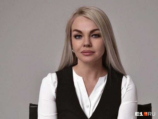 Алена и Артем познакомились на заправке, парень тогда работал охранником в крупном холдинге | Источник: читатель E1.RU