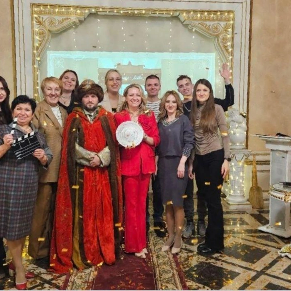 Сотрудники ЗАГС превратились в кинокоманду | Источник: Управление по делам ЗАГС Саратовской области