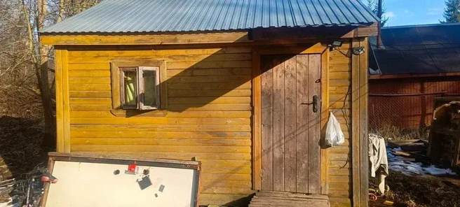 Фото бани, в которой трое детей жили две недели без еды. Мать стала фигуранткой уголовного дела | Источник: пресс-служба ГУ МВД РФ по Петербургу и Ленобласти