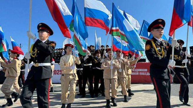 Колонны школьников готовятся к своему параду | Источник: Управление образования Якутска / Telegram