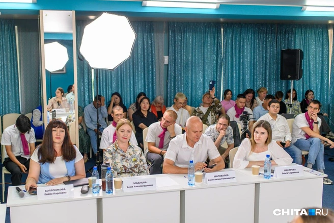 Колесникова предлагает посмотреть на себя | Источник: Олег Федоров / «Чита.Ру»