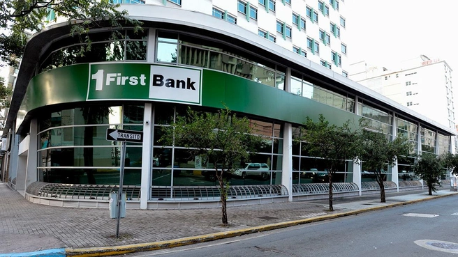 FirstBank Puerto Rico, как утверждается, обслуживал более 30 счетов, связанных с Эпштейном, на протяжении двух десятилетий. | Источник: MEGA