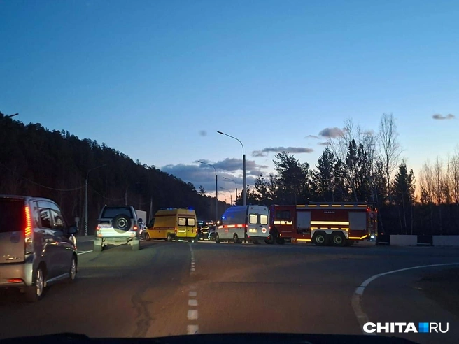 На место выезжали медики и спасатели | Источник: очевидец