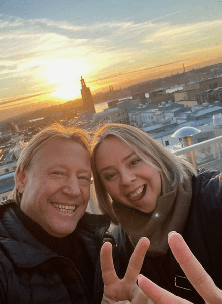 Дмитрий Харатьян о дочери, живущей в Швеции: «Пока она не собирается возвращаться в Россию»