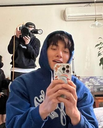Источник: @jichangwook