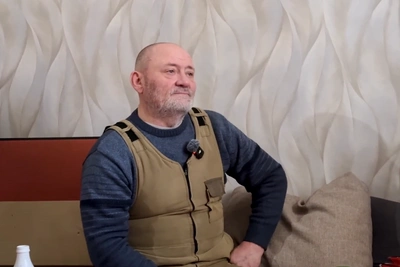 Blogger's Car Gift to Disabled Man Sparks Scandal