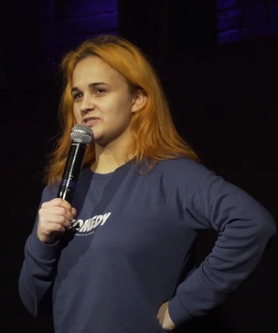 Стендап-комик Таня Щукина рассказала в «Твиттере», что три года жила с мошенницей, собирала ей деньги на лечение и переписывалась с несуществующими людьми