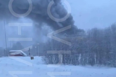 Murmansk gas station fire: eyewitnesses capture black smoke on video