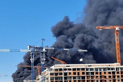 Застройщик объяснил пожар в омском ЖК «Кварталы Драверта»