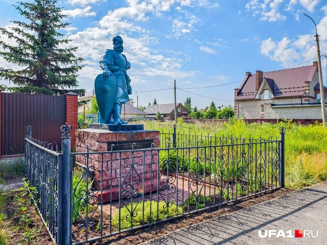 Нагой стоит в неприметном месте | Источник: Булат Салихов / UFA1.RU
