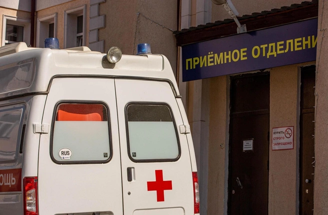 На скорой Лидию Ивановну увезли в больницу № 10, откуда она уже не вышла | Источник: Александр Ощепков / NGS.RU