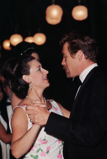 Маргарет и Энтони на балу в лондонском Тауэре, 30 июня 1966