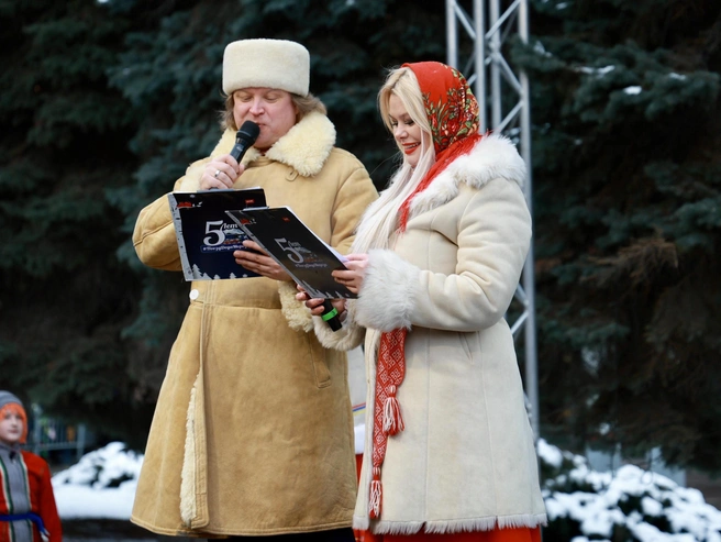 Для прибывших организовали праздничную программу. | Источник: Михаил Шилкин