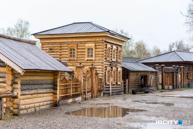 В «Тальцах» не просто сохраняют старые дома, их встраивают в историческую и культурную среду, чтобы гости могли себе представить, как и в каких условиях жили наши предки | Источник: Алина Ринчино / «ИрСити»