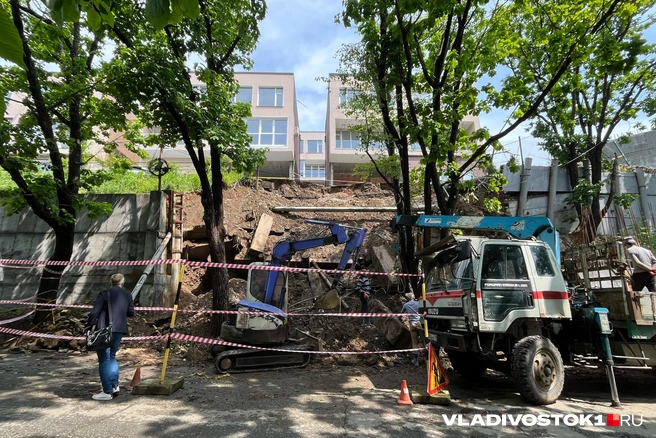 Движение на участке ограничили | Источник: Елена Буйвол / VLADIVOSTOK1.RU