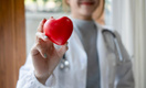 Последствие гипертонии и перенесенных вирусов: почему у взрослых людей находят порок сердца