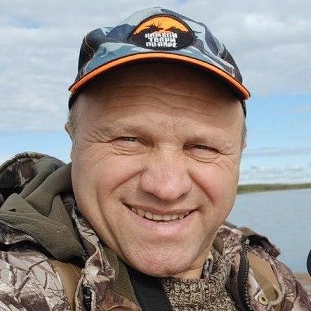 <p>Павел Глазков</p>