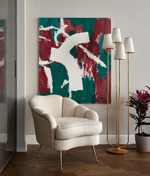 Белый, серый и латунь: квартира 200 м² в центре Москвы