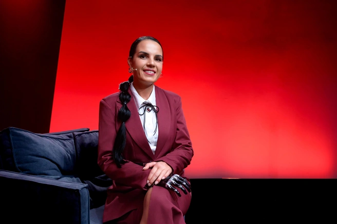 Ведущая шоу «Может, хватит?!» уверена, что проект несет пользу | Источник: пресс-служба телеканала «Россия»