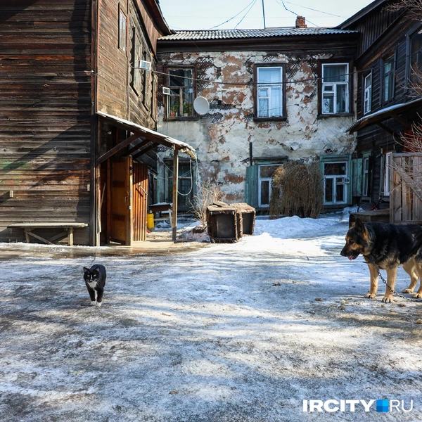 В советские годы в доме были коммуналки, в которых жили до 40 человек. Представляете, как было весело в праздники? | Источник: Ксения Филимонова / IRCITY.RU