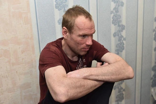 «Хорошую работу найду, денежную... грузчиком, например»