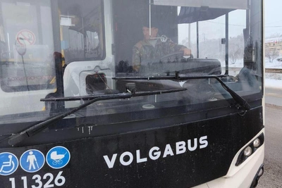 Волгоградский водитель высадил пассажиров на мороз из-за спора об оплате