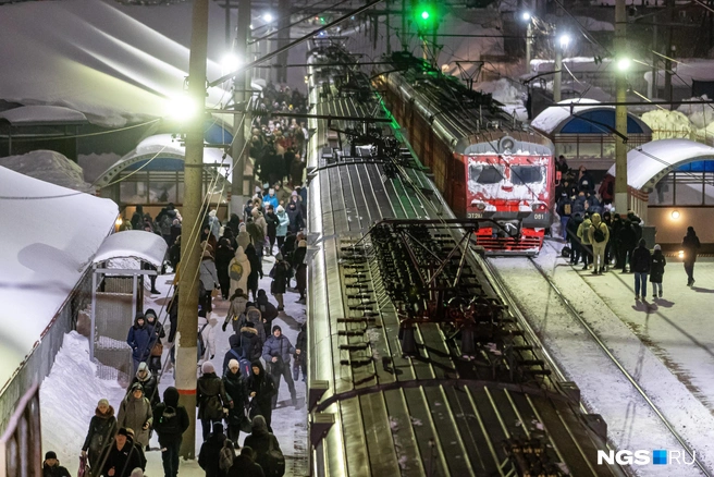 Городская электричка — достаточно популярная в Новосибирске | Источник: Александр Ощепков / NGS.ru 