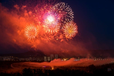 Красноярцы спорят о фейерверке на 9 Мая