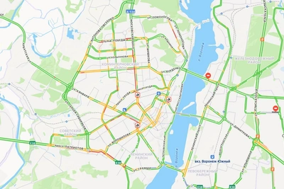 Пробки и аварии омрачили начало недели в Воронеже