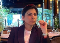 «Мне писал весь шоу-бизнес во главе с Киркоровым»: как Крапивина оказалась на обложке нового альбома Пугачевой