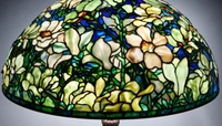 На аукционе Sotheby's продали самую дорогую лампу Tiffany за всю историю торгов